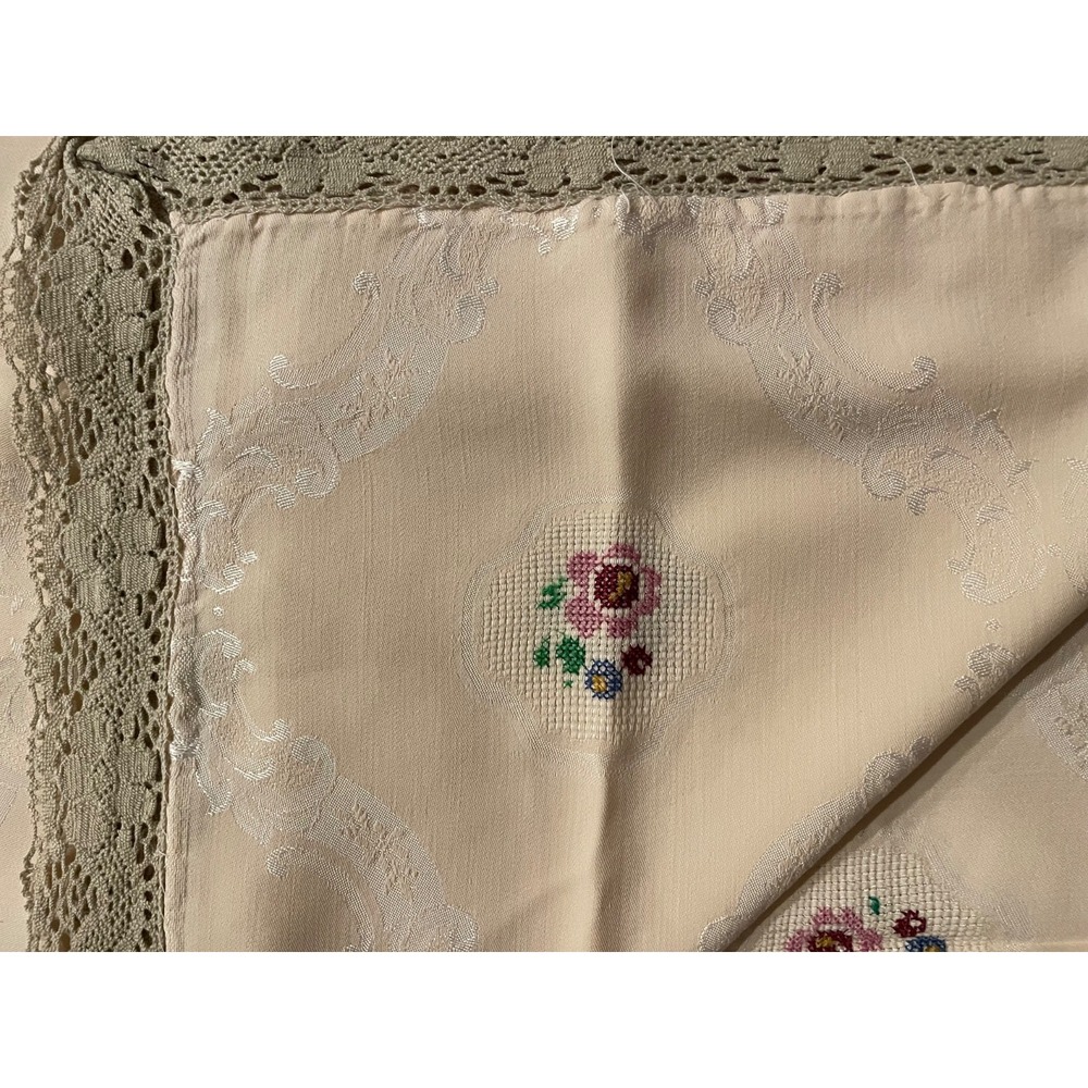 Vintage Pink Embroidered Crochet Lace‎ Damask Tablecloth Square 64"
